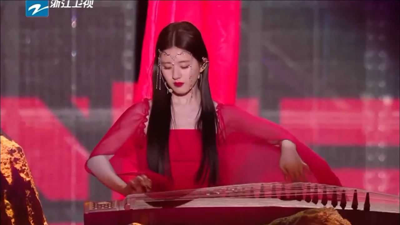赵露思自弹自唱演绎古筝版《芒种》