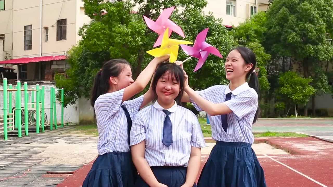 2021南昌市南师附小玉泉岛校区六8班毕业季微电影