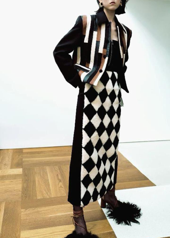 中国新锐品牌jacqueswei广告大片传递慵懒自信的女性魅力