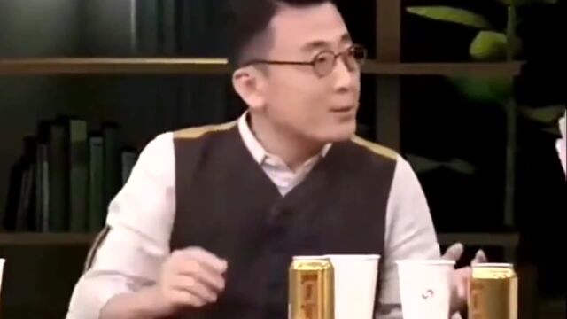 窦文涛:如果他愿意上台,汪峰永远上不了头条!明星们评价窦唯