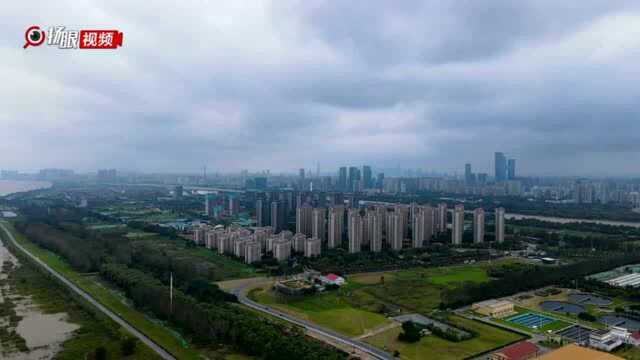 台风“灿都”来临 南京上空风云变幻