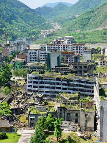 走进四川汶川大地震,北川老县城,到处都是当年地震留下的废墟