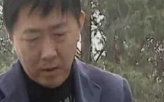 院里的水井多年没用,男子偶然揭开井盖,发现长了奇怪的东西