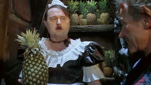 希特勒死后下地狱，撒旦每天逼他生吞一颗菠萝，前提是不许用嘴巴
