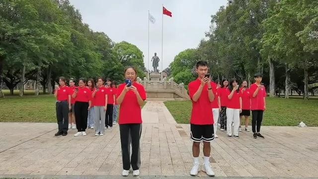 诗朗诵《中山 大学》中山大学国际翻译学院英语专业丝路A班团支部