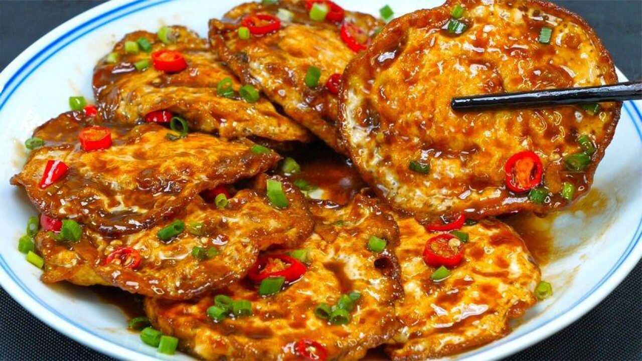 厨师长教你酱油荷包蛋的正确做法,步骤详细,软嫩多汁下酒又下饭