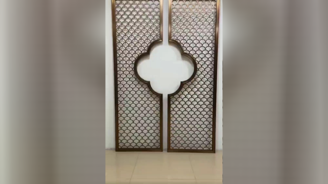 轻奢鱼鳞不锈钢屏风