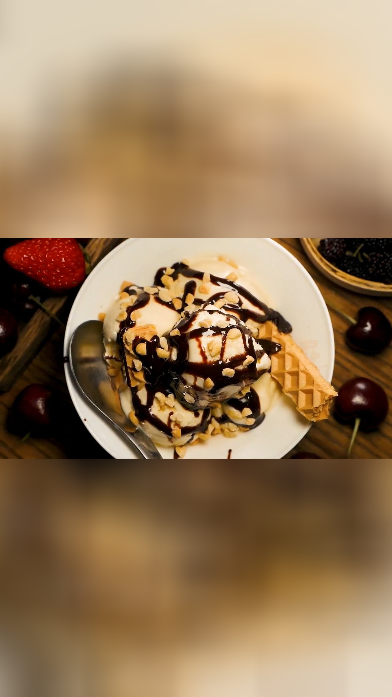 让夏天更甜的小技巧,巧克力酱冰淇淋#美食