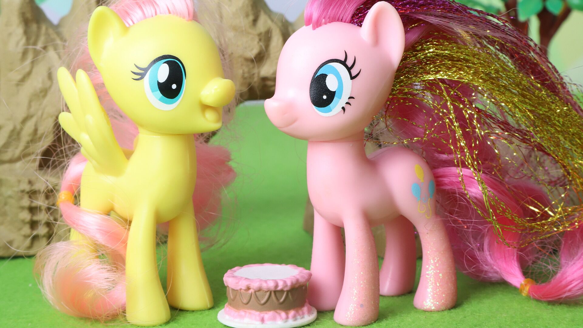 趣盒子小马宝莉玩具拆箱 小马宝莉碧琪给柔柔制作变声蛋糕_高清1080p