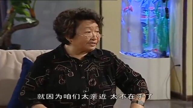 家有父母:婆婆定下家规,大家立马给自己的物品贴上标签