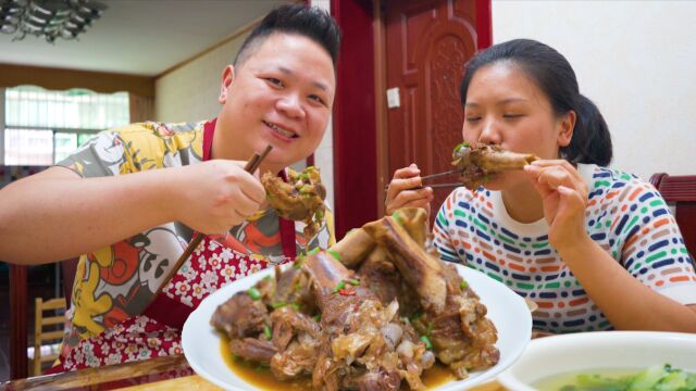 适合川渝人的酱大骨,原来这样做!多加一种作料,味道完全不一样