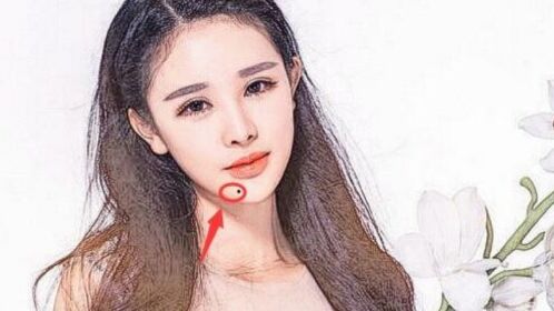 佛缘最重的痣,这些部位长痣是大吉之相!