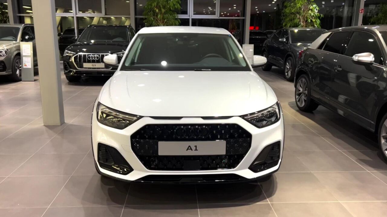 全方位实拍2023款奥迪a1 all street 30 tfsi(110马力)-内部和外部