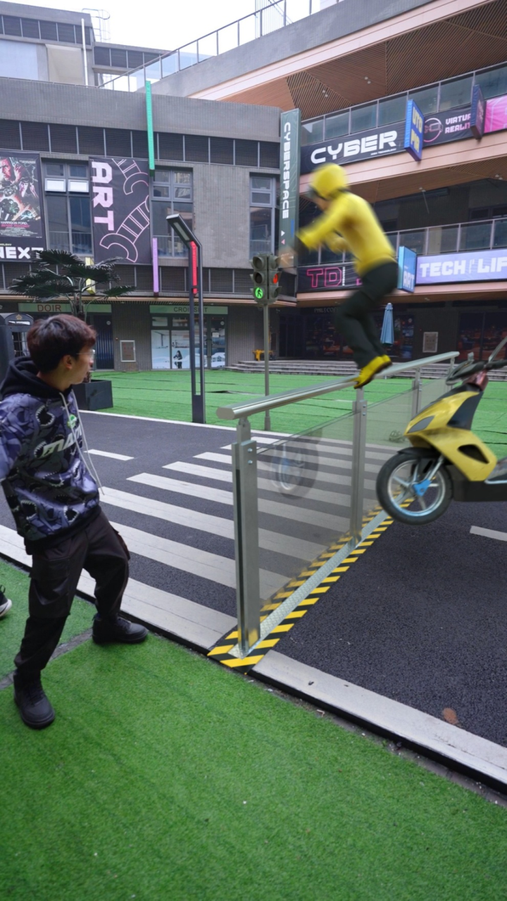 斑马线保护栏杆,这个设计怎么样?