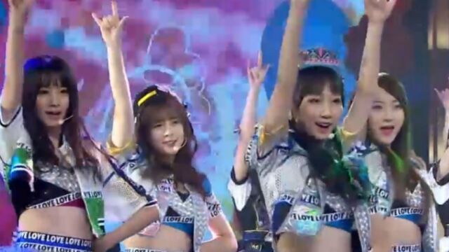 SNH48唱跳《马尾与发圈》,小姐姐活力来袭,青春无限!