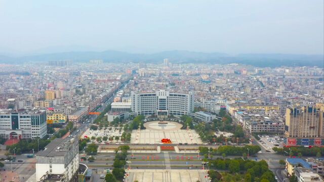 《今日赣鄱》栏目组走进吉安市遂川县人民政府