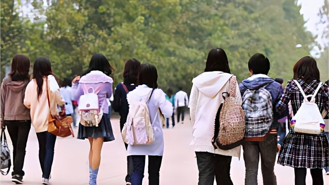 人民日报评“多人因造黄谣被处理”:造谣者终要付出代价