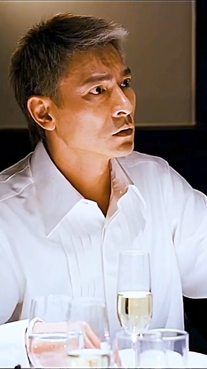 怎么就这么点,让隔壁外国人看见还以为我们吃不起呢,拿走拿走。,再来一罐。一人一罐_高清1080P在线观看平台_腾讯视频