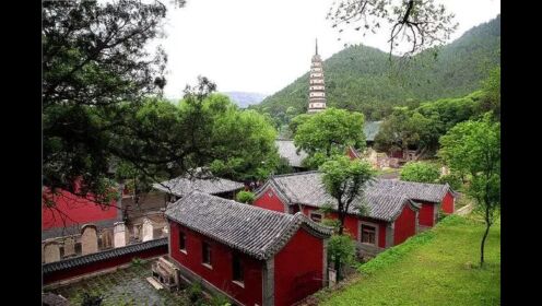 春日灵岩寺，辟支塔清晰可见