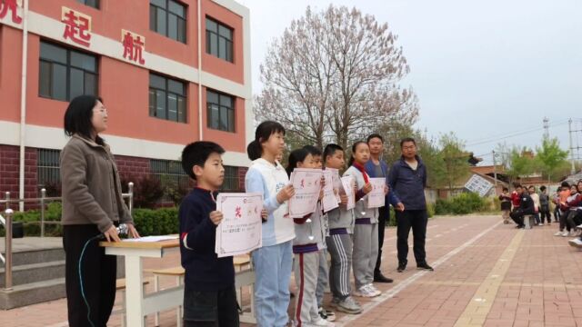 杜集镇共青希望小学优秀学生表彰大会