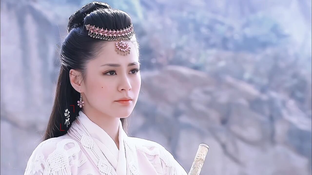 “神女应如是，悲天悯人，泽被苍生”#仙乐#钟欣潼#盛世美颜#古装美人#阿娇_腾讯视频