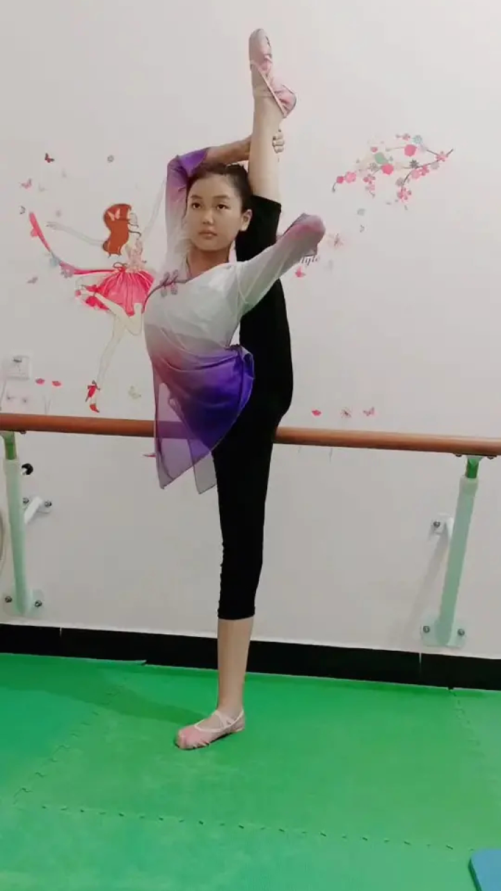 今日份舞蹈打卡 #搬腿