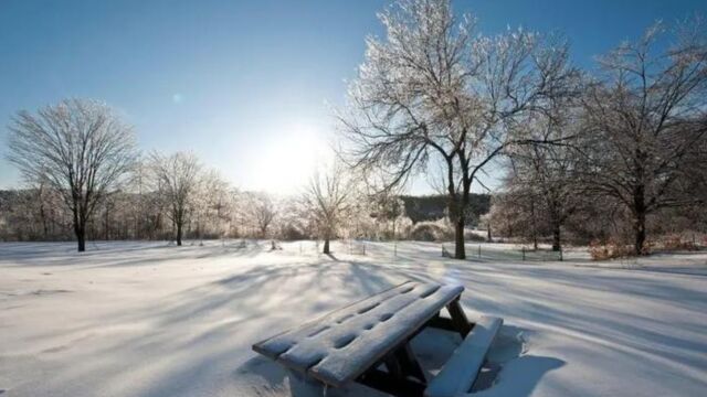 吉林省气象台发布暴雪橙色预警 局部地区有冻雨出现