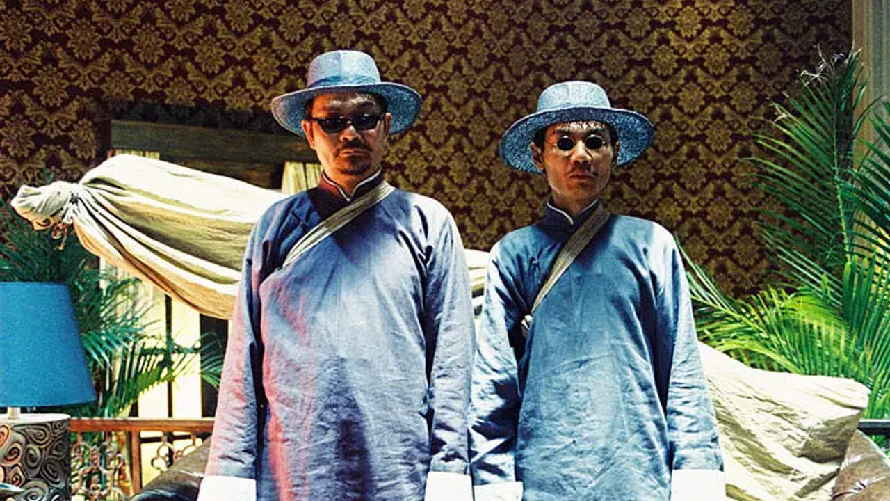 这两个瞎子深藏不露,居然是真正的武林高手