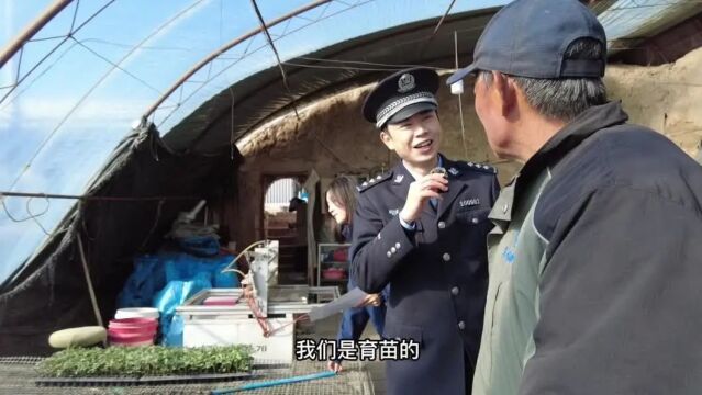 凤城警事丨张帆警官“打卡”雄英村,这次下乡见到啥?