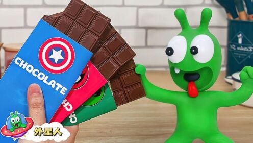 阿绿VS小明做超级英雄巧克力，阿绿竟然更胜一筹，太有趣了！