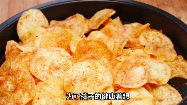 孩子爱吃的炸土豆片,原来做法这么简单,个个酥脆,太过瘾了