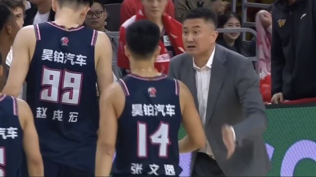 广东新一代神射!张文逸连续两记低角三分打停福建 杜锋也激动了