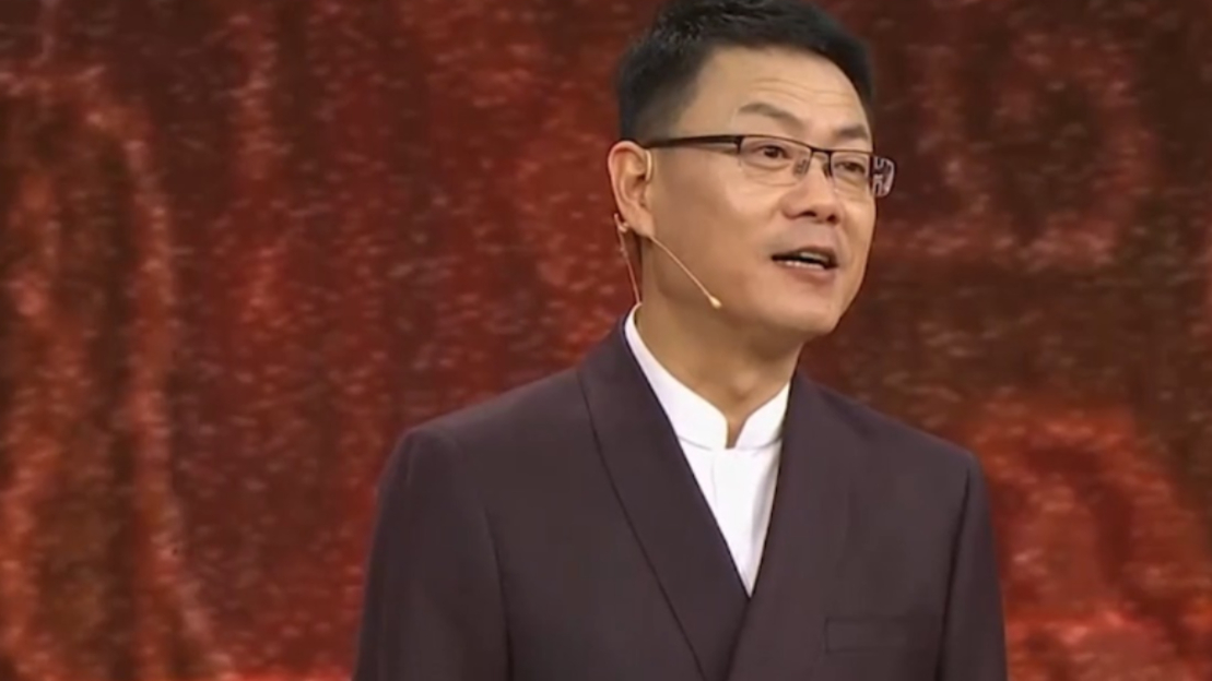 古代的投壶比乡射礼还好玩彭老师现场为大家示范规则