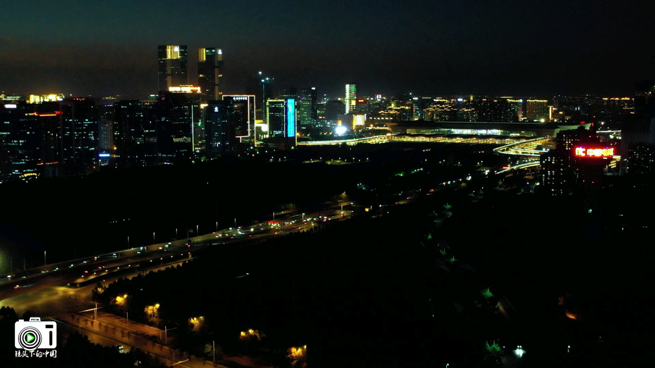 郑州东区夜景如诗,寂静的夜空下,万家灯火如繁星般闪耀