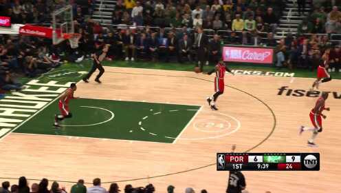 《NBA全场集锦》【得分】特伦特三分飙中 布莱德索以牙还牙稳稳回应