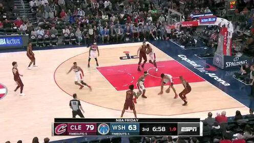《NBA全场回放》【原声回放】骑士vs奇才第3节 比尔无解妙传助飞队友连续炸筐
