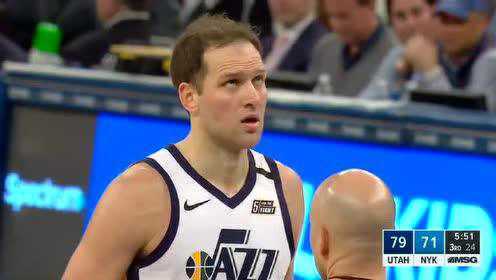 《NBA全场回放》【原声回放】爵士vs尼克斯第3节 戈贝尔空接暴扣势大力沉