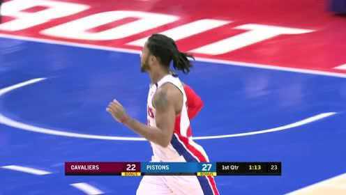 《NBA全场集锦》这防守形同虚设 罗斯独闯龙潭大回环拉杆上篮得手