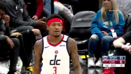 《NBA全场集锦》老大还是老大 比尔长途奔袭外线接球送出三分神射