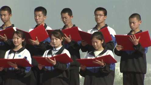 巴音额日乐、张蕾、孟浩强、苏青与30位朗诵爱好者共同表演诗朗诵《枫叶红了》
