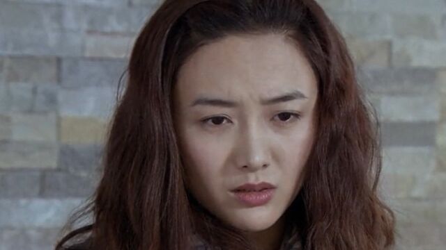 《男人的秘密》第21集03:朱莉安发现张扬和九月的亲密照片,心里很生气