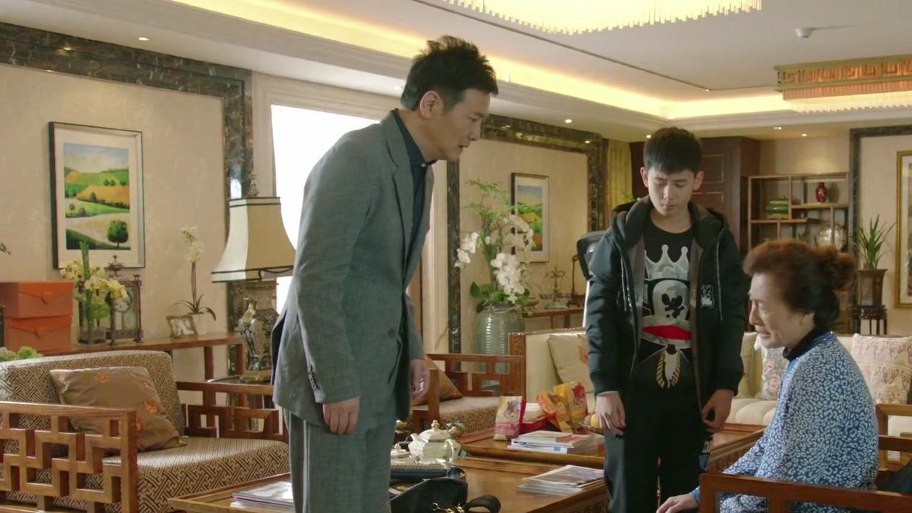 《小别离》第28集02:姥姥和蒂娜吵了起来,张亮忠回家劝架_高清1080P在线观看平台_腾讯视频