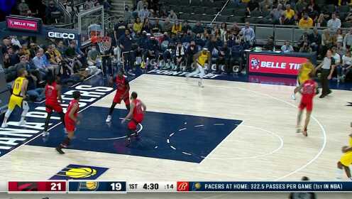 《NBA全场集锦》萨博尼斯篮下强攻 柔和勾手一气呵成