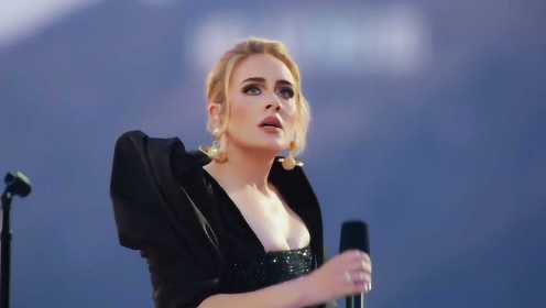 Adele《Easy On Me》全球首演，开嗓就听哭了