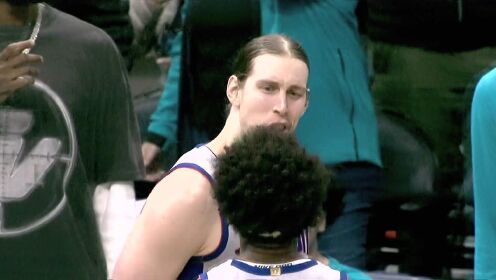 《NBA全场集锦》神兵天降！奥利尼克贡献最诡异绝杀，这动作他到底怎么做出来的？