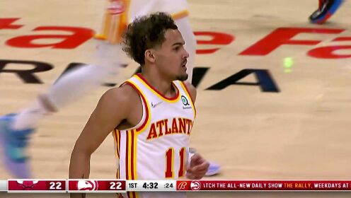 《NBA全场集锦》心有灵犀一点通 特雷杨连线卡佩拉空接暴扣