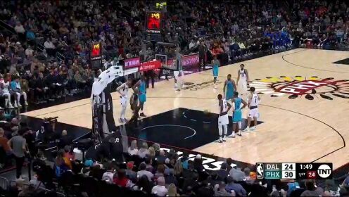 《菲尼克斯太阳》【回放】NBA常规赛：独行侠vs太阳第1节中文解说回放