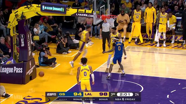 空配连线美如画！波杰姆斯基行进间高抛喂饼助攻佩顿暴扣挂筐