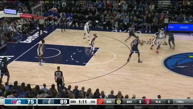 NBA常规赛：76人vs森林狼第3节英文原声回放