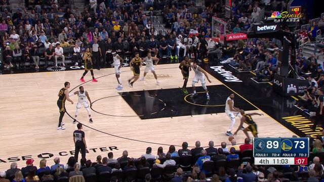 水花携手强势追击！克莱率先命中库里紧随其后